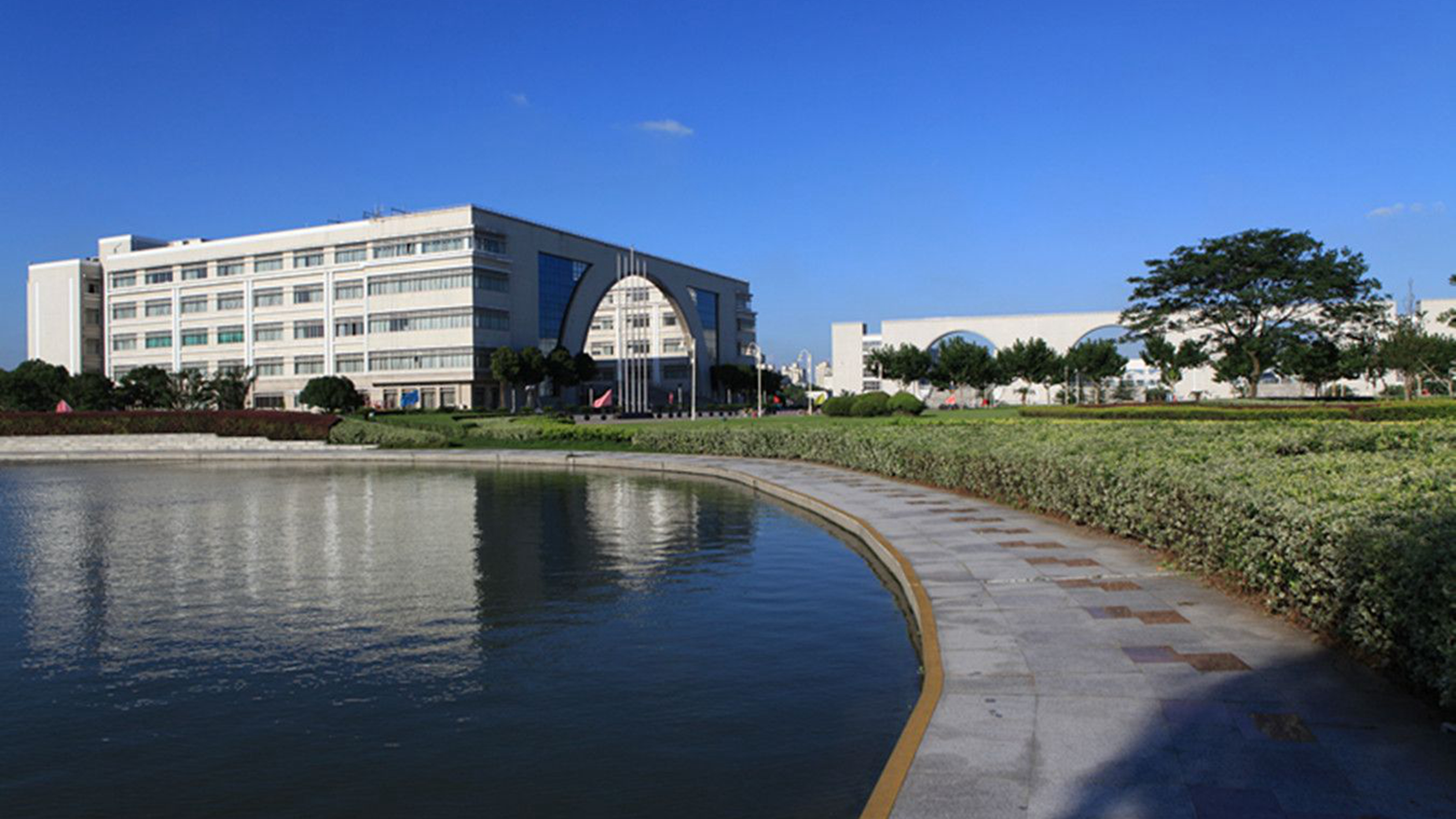 上海对外经贸大学（松江校区）