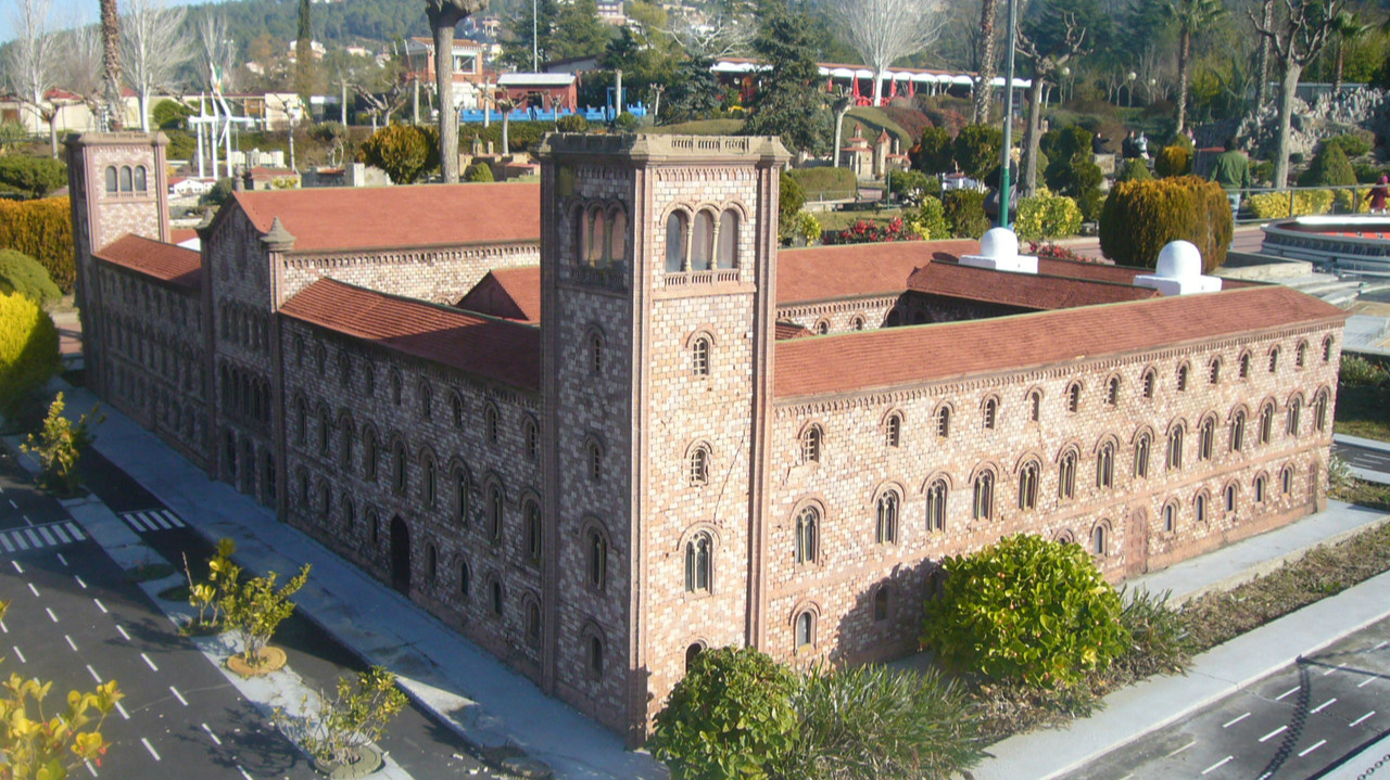 巴塞罗那大学