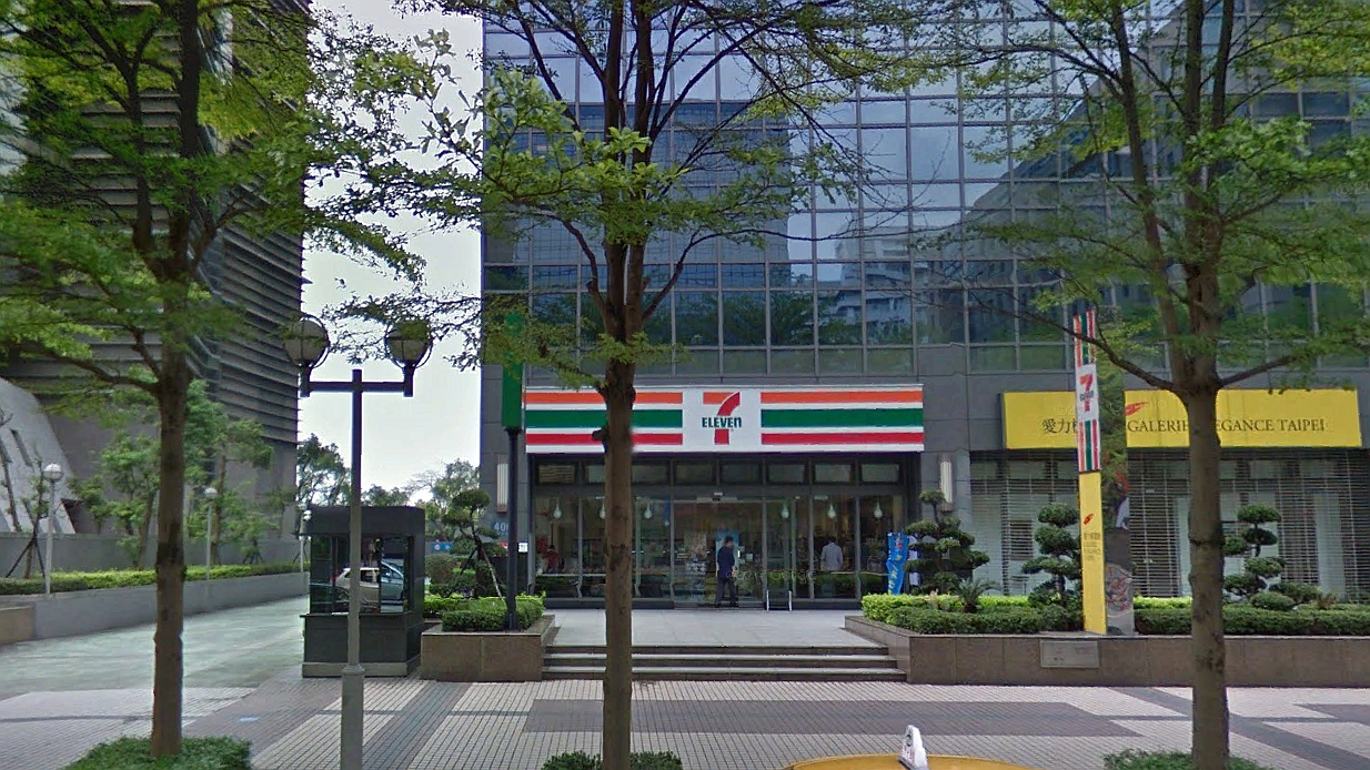 711里昂门市