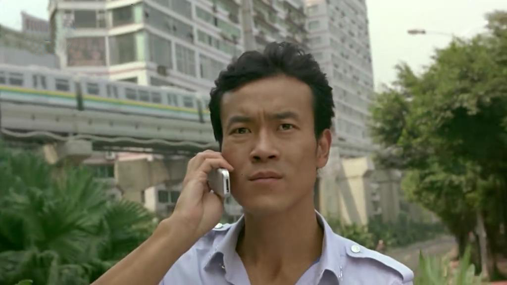 开车载小三路遇老婆