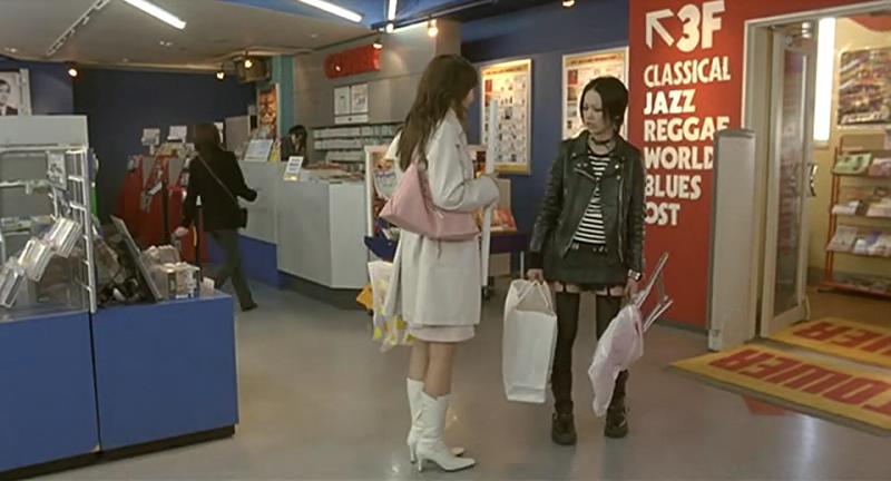 奈奈买唱片