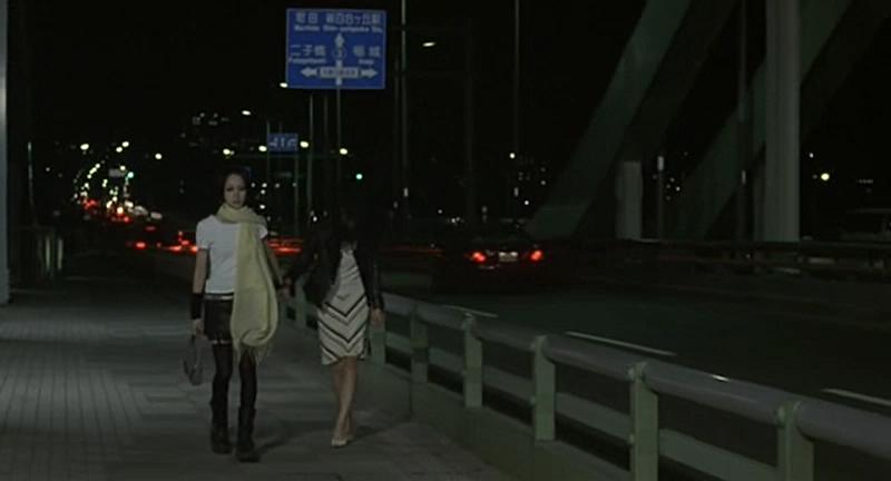 奈奈哭着回家