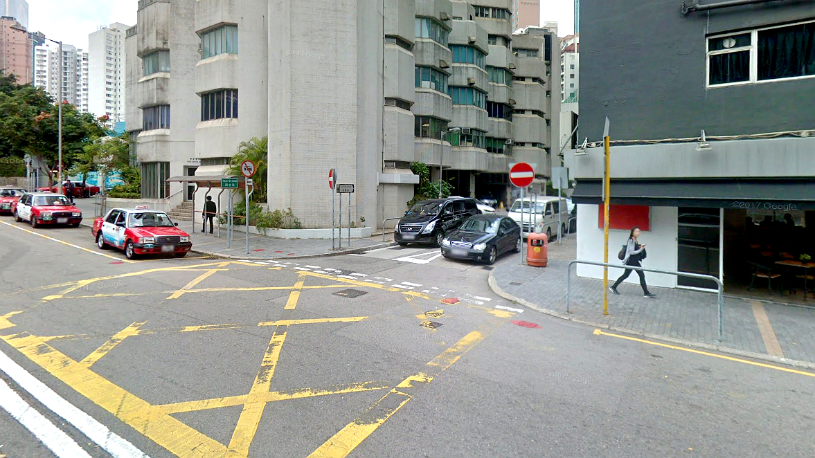 日善街与崇德街交叉口