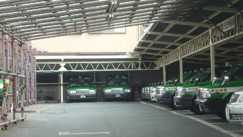 国产汽车交通公司