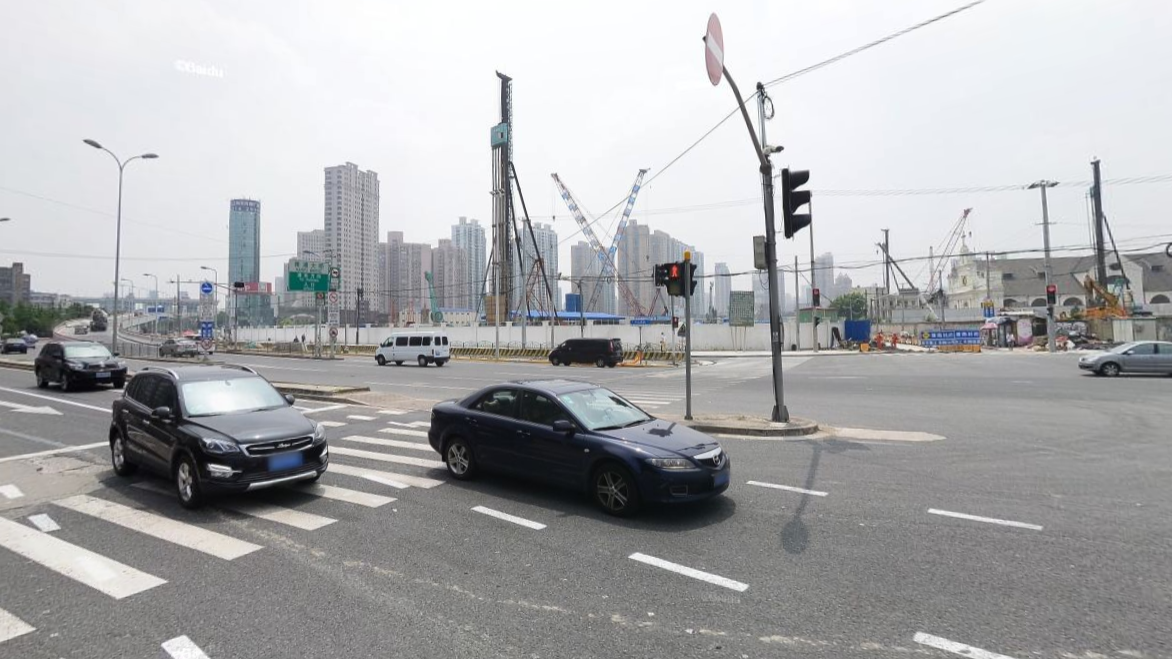 董家渡路与中山南路交叉口