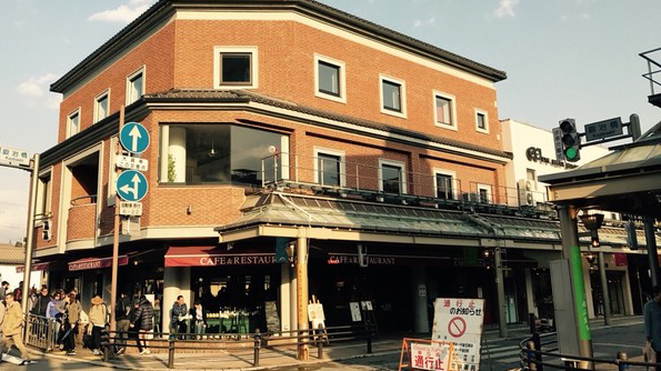 花水木汉堡店