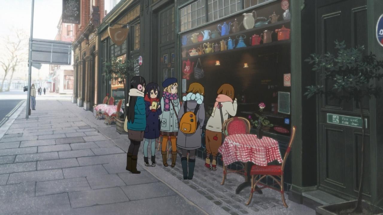 路过咖啡馆