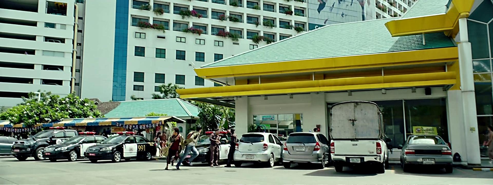 秦风唐仁偷车