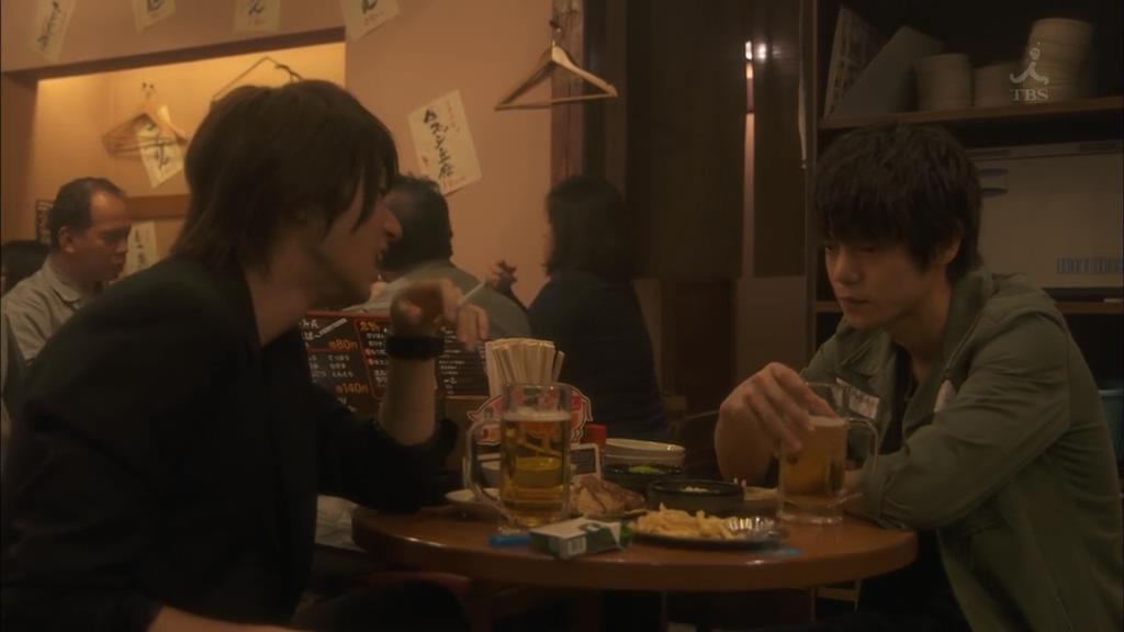成濑和同学吃饭居酒屋