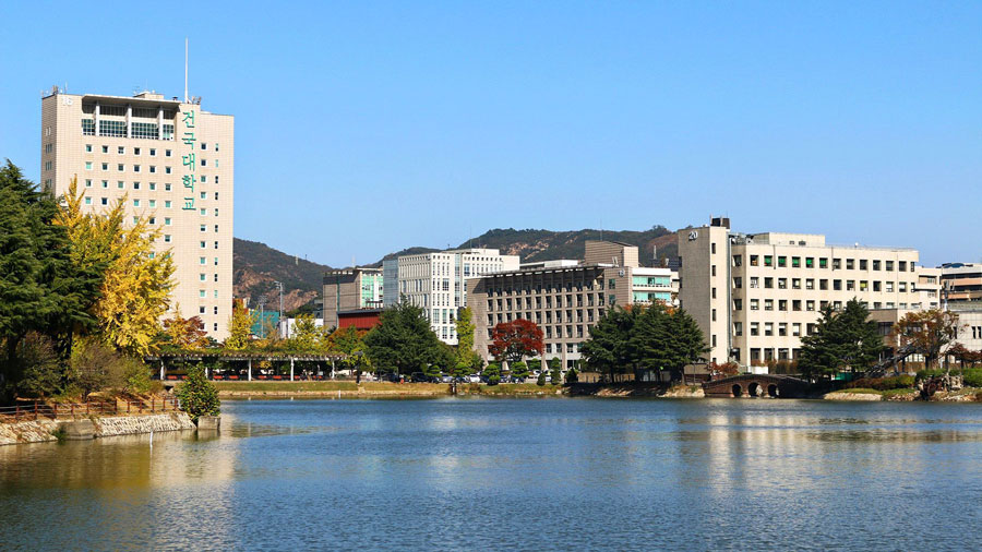 一鉴湖