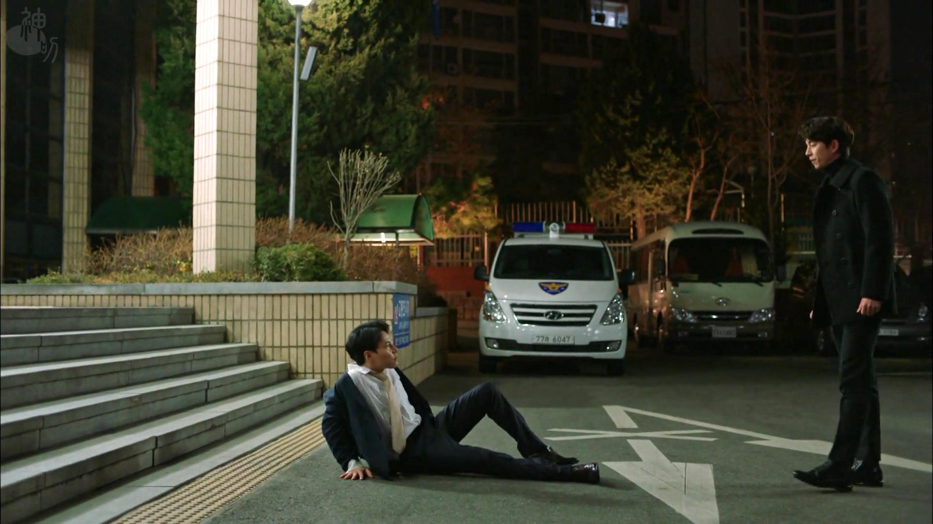 将凶手送往警局