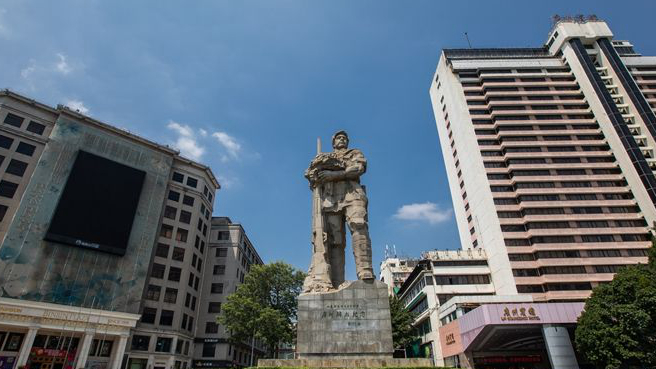 广州解放纪念像