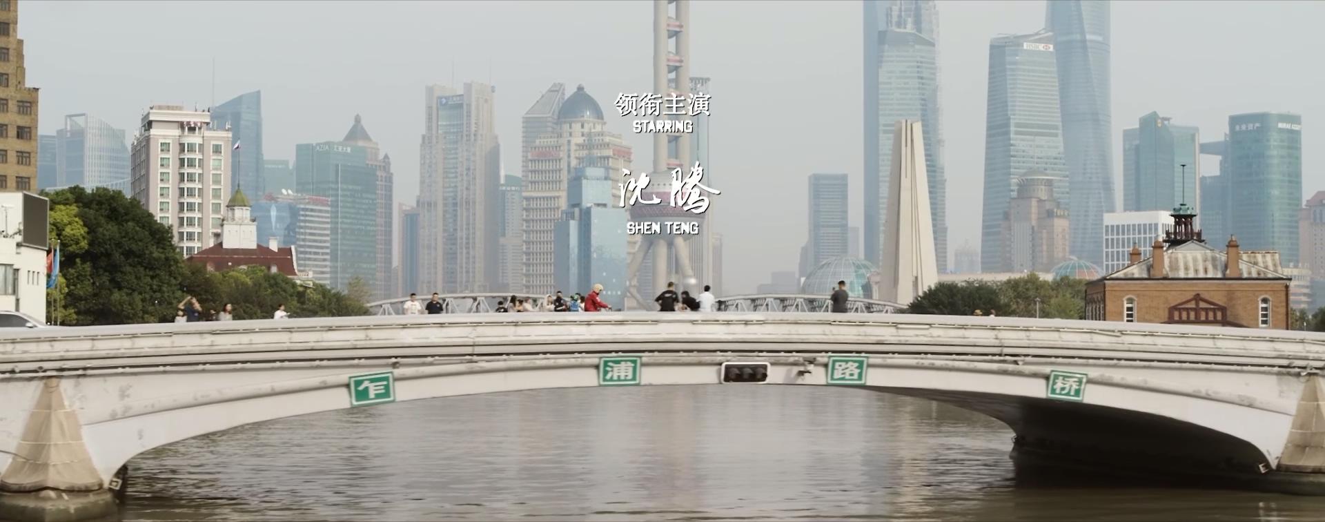 骑车过桥