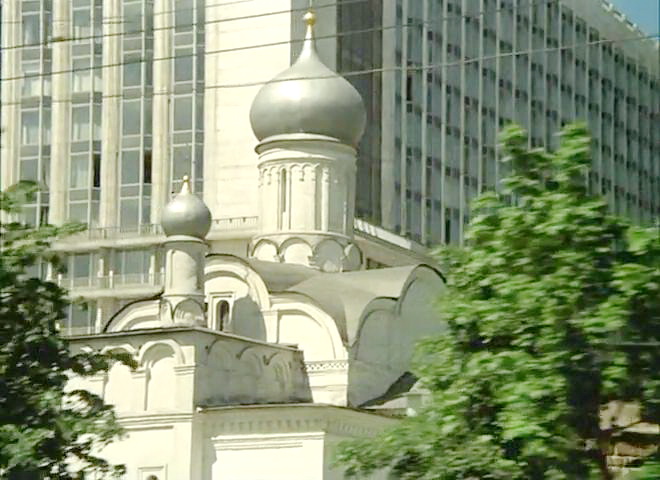 乘车进入莫斯科