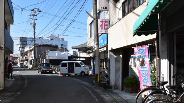 花一花店前