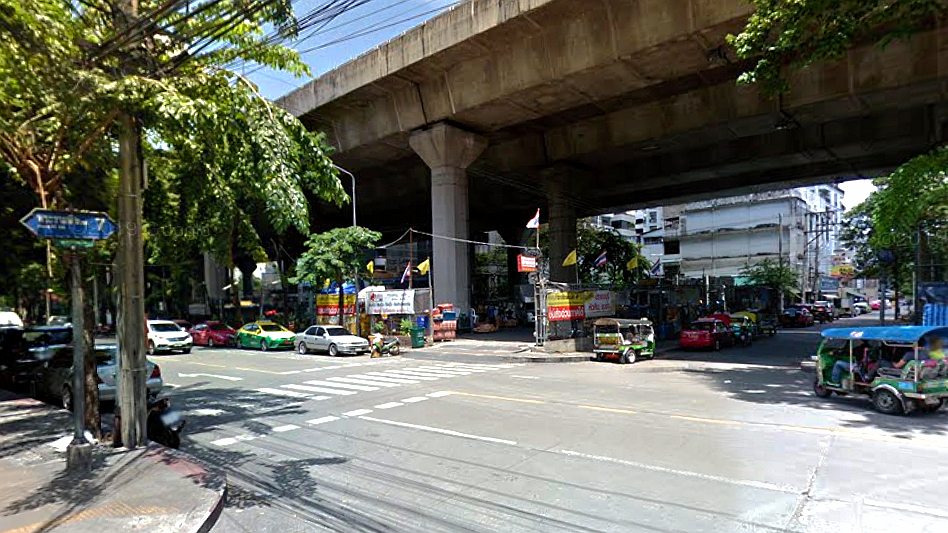 拉玛6路与拉玛6路7街交叉口