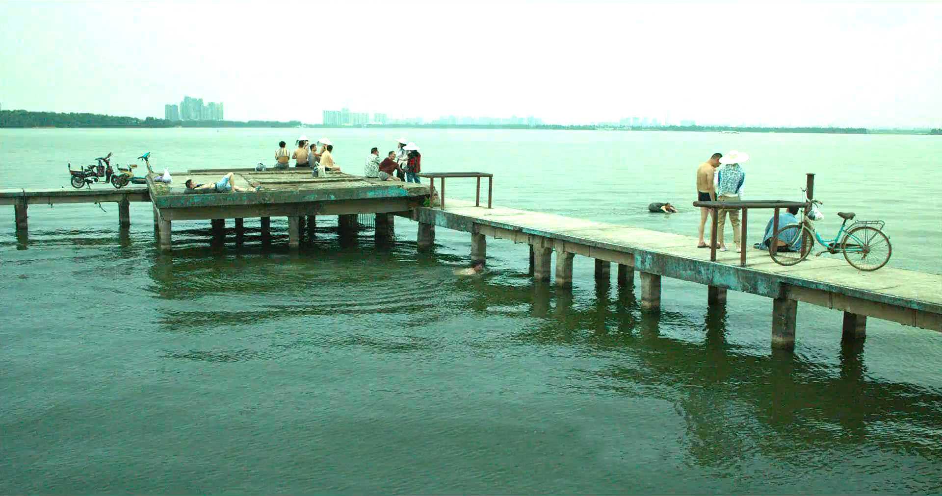 野鹅湖空镜