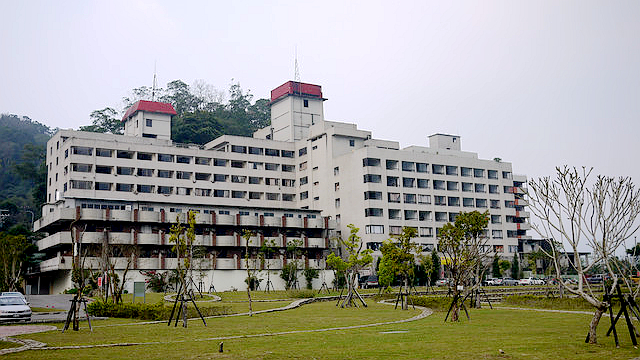 阿姆坪湖滨饭店