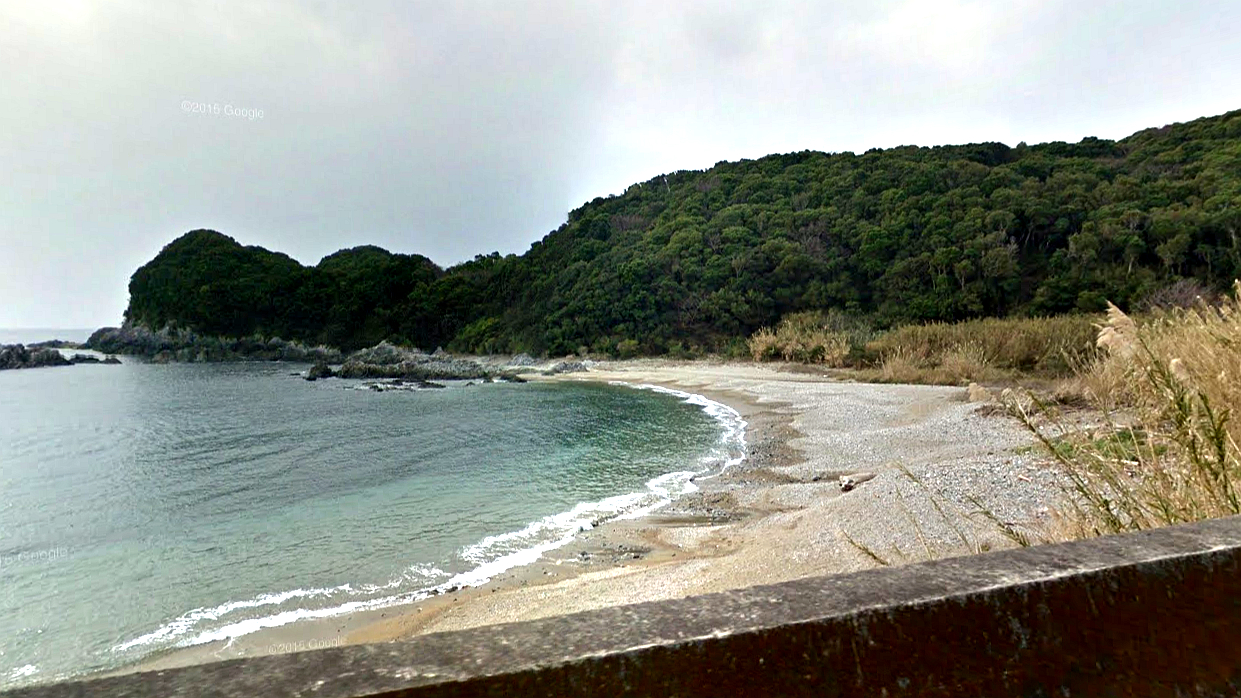 串本县道41号旁海滩