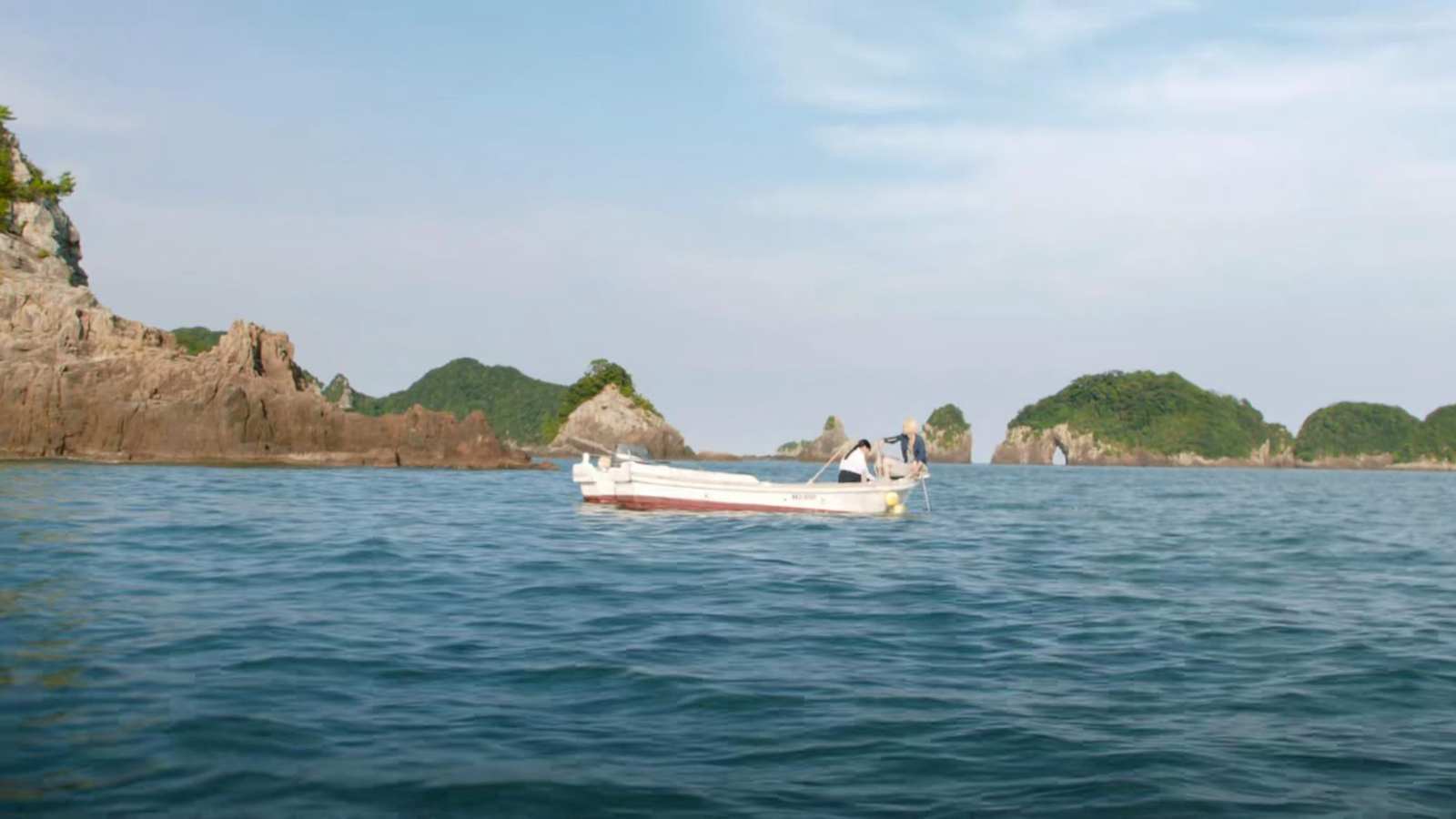 夏芽阿航跳海