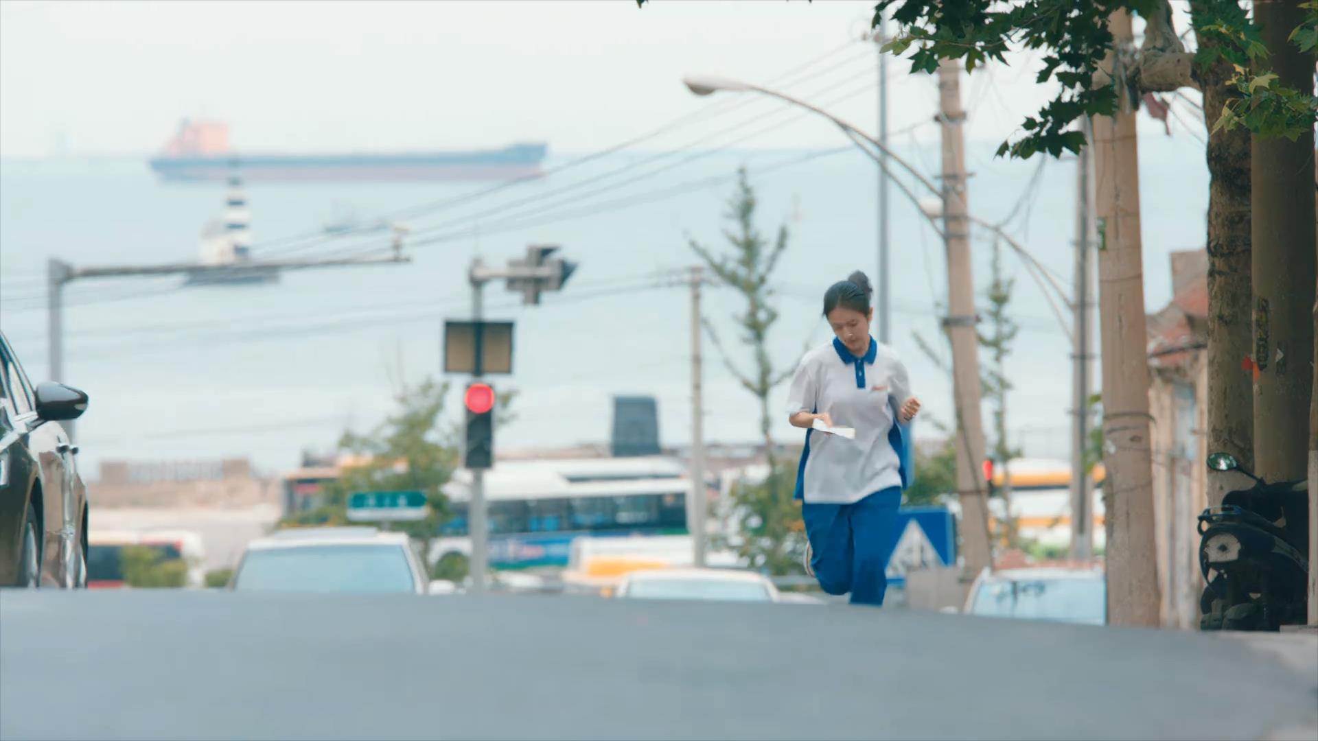 能看到海的街道