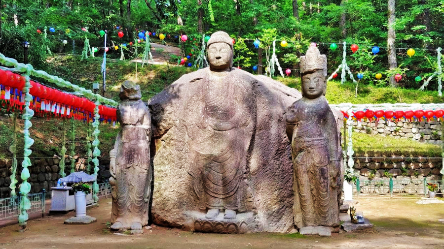 掘佛寺址石造四面石像