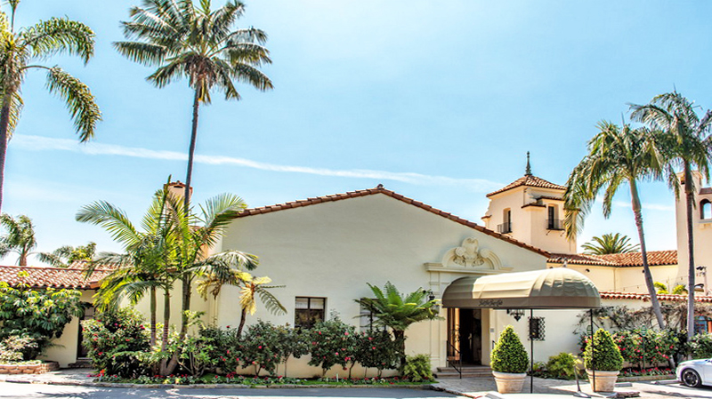 贝莱尔湾俱乐部