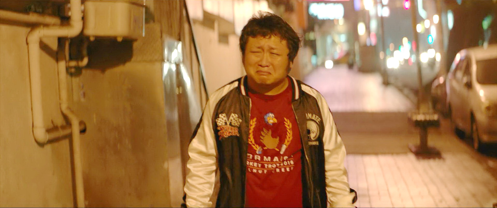 罐头哭街