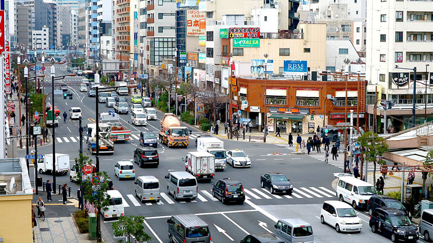 门前仲町十字路口