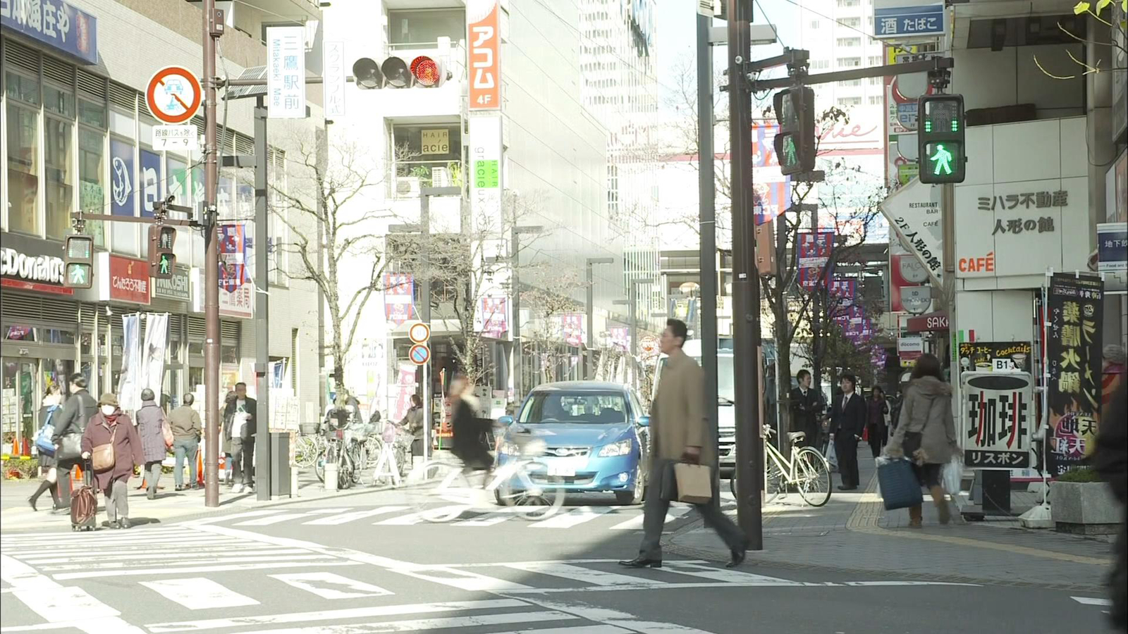 五郎过马路