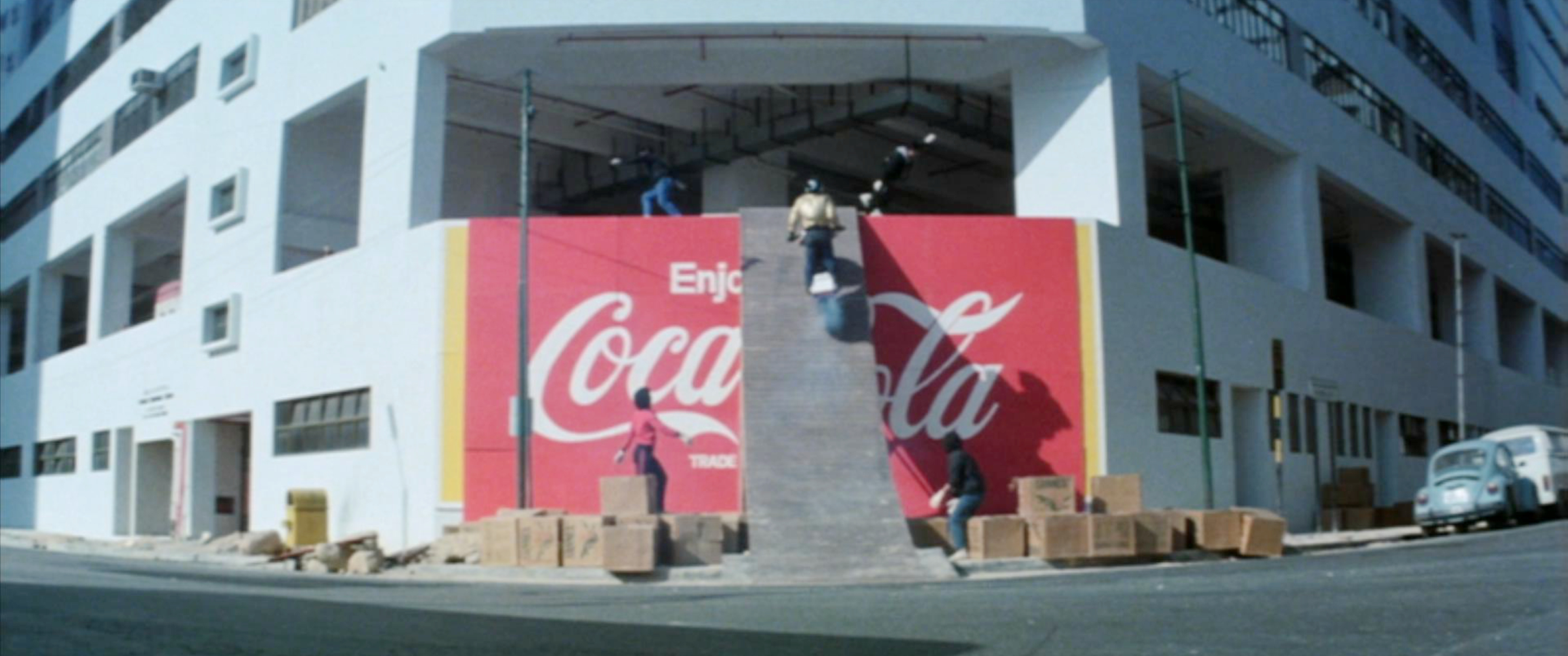 黑手套追击金刚