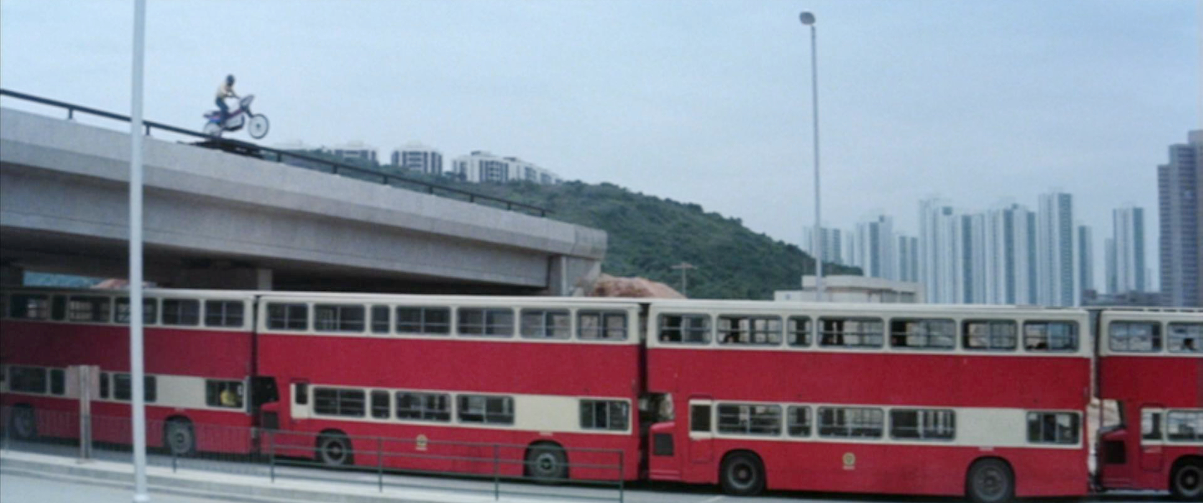 金刚飞跃九巴车龙