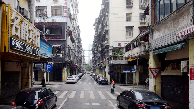 保成路与江汉一路交叉口