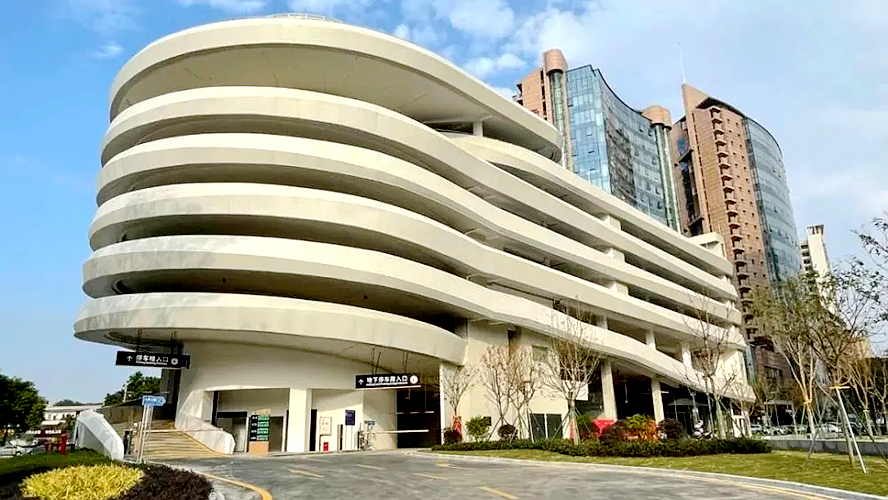 体育路东实停车楼