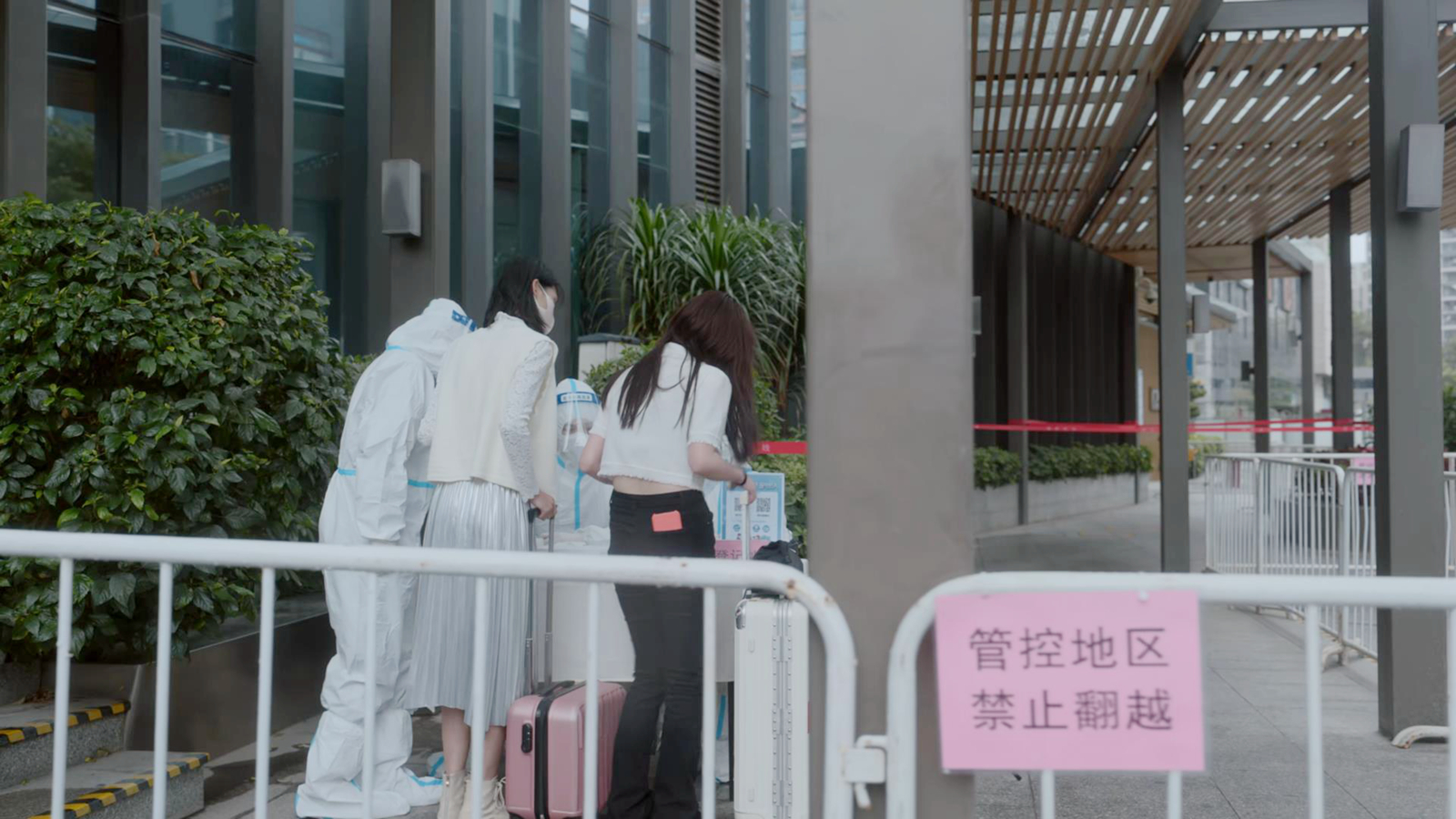 段振宇隔离/入住酒店/牛排餐厅