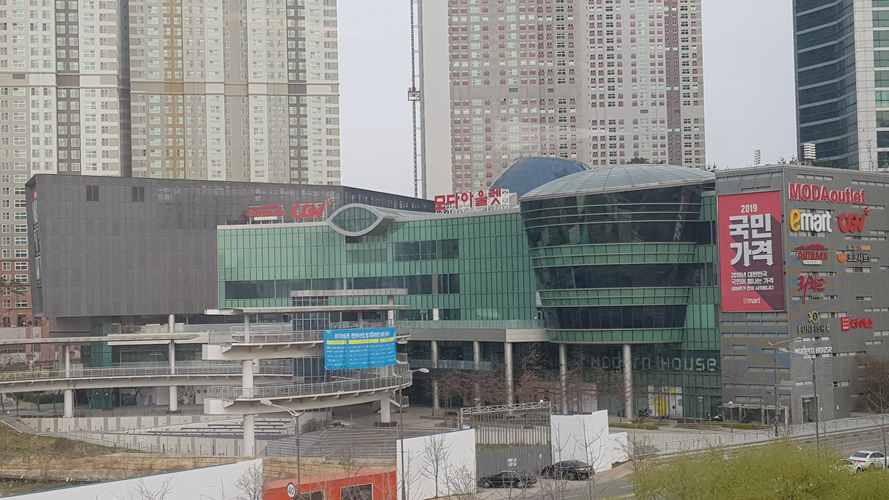 Moda奥特莱斯天安牙山店