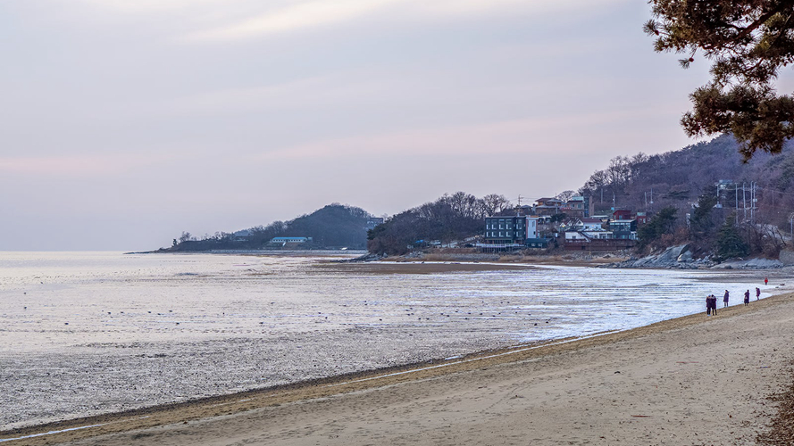 东幕海滩