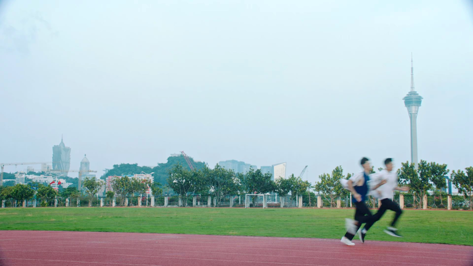 王虎张文峰罚跑