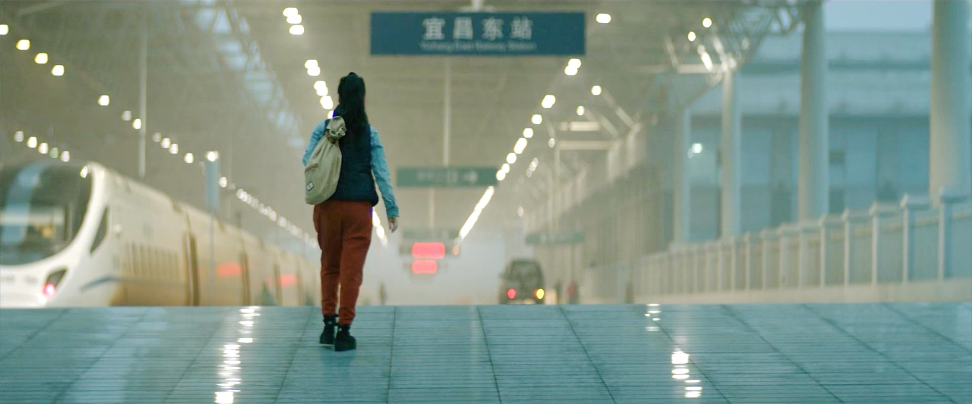 小玉送情人上火车