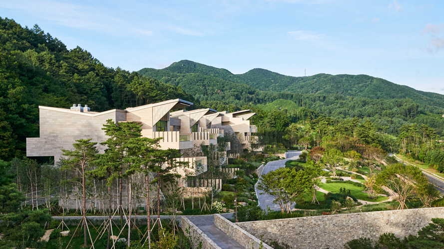 洪川圣木度假村