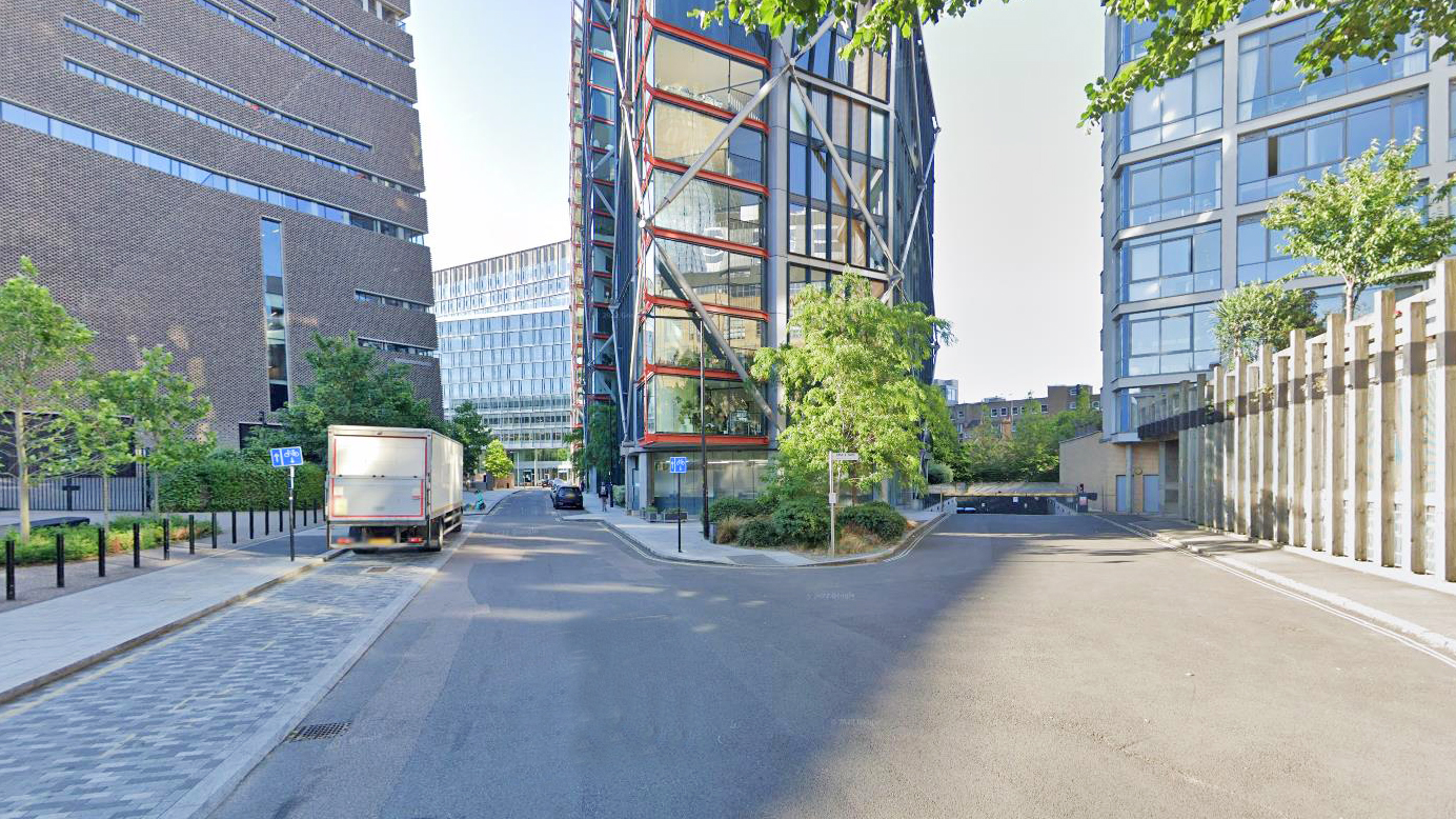 城堡巷与霍兰德街交叉口
