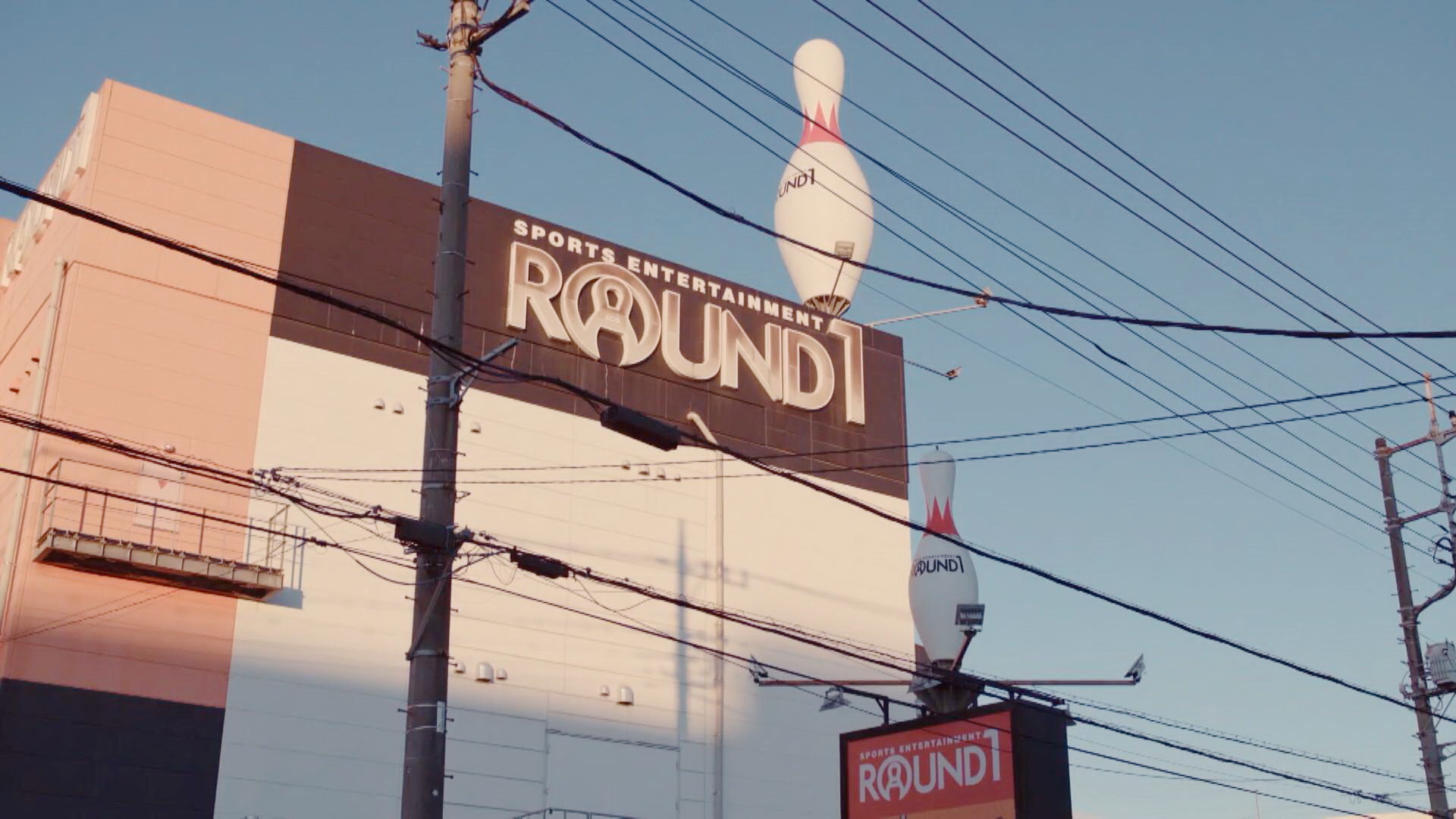 城外规模较小的Round1