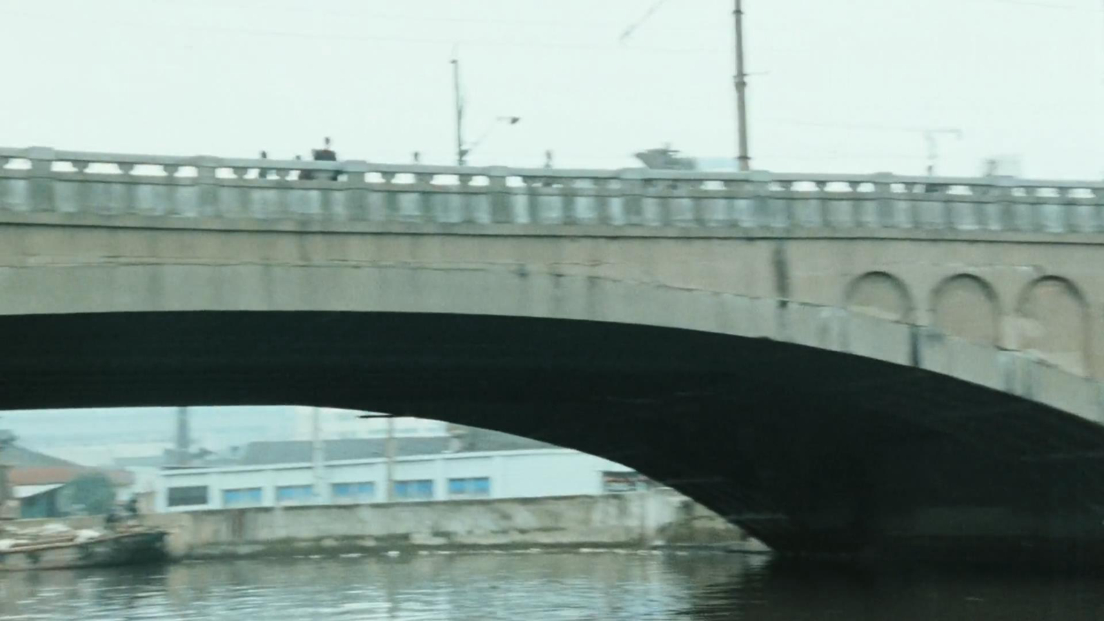 由西向东拍苏州河