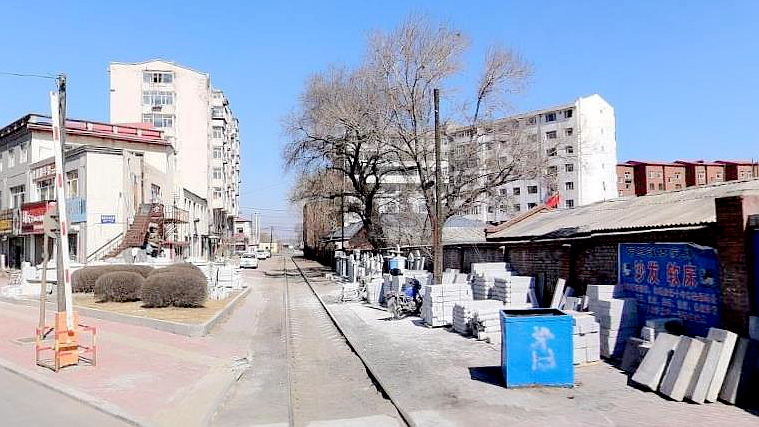 阿城区车站小学铁路路段