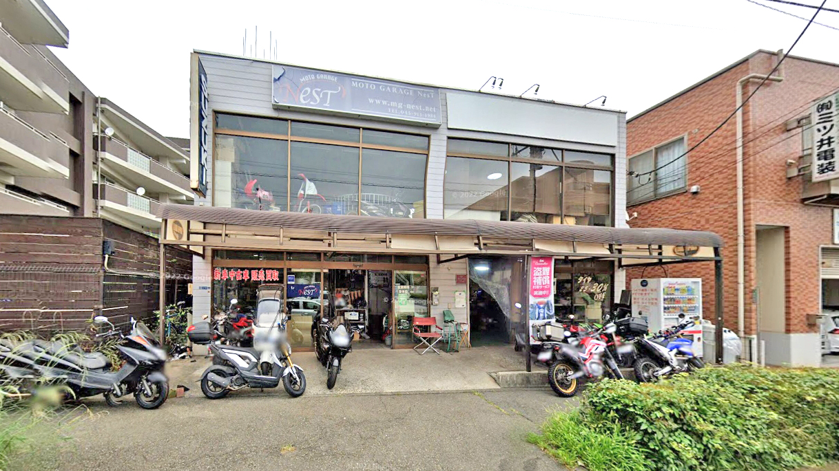 摩托车库巢修理店