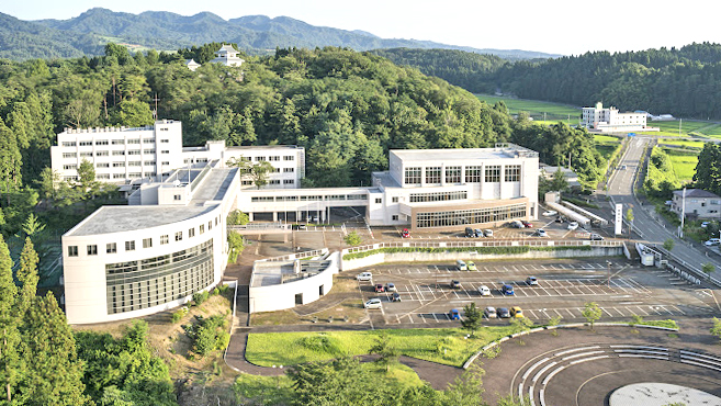 长冈大学