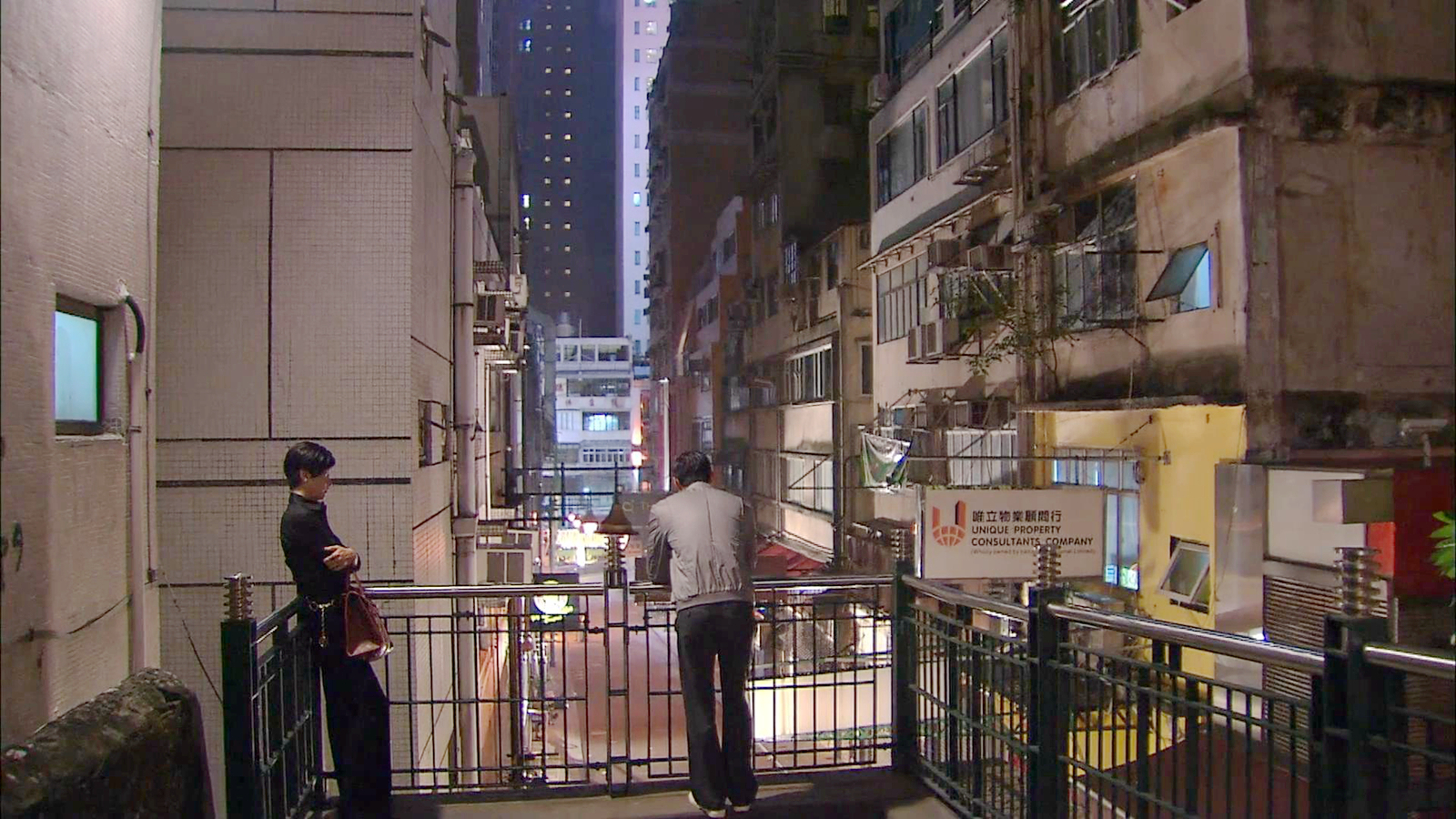 游日东出柜