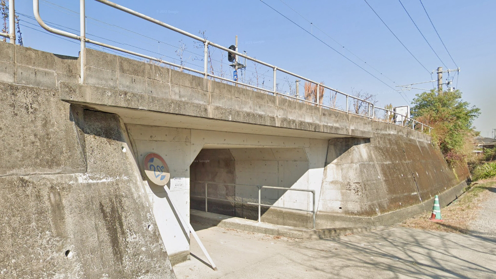 富合町杉岛1378-9附近铁路桥