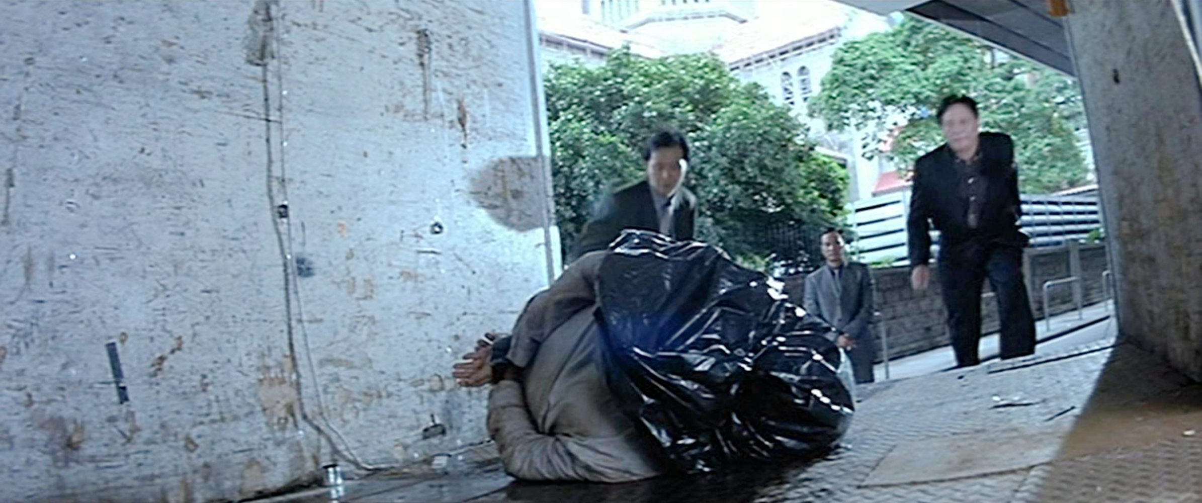 阿南审问小弟
