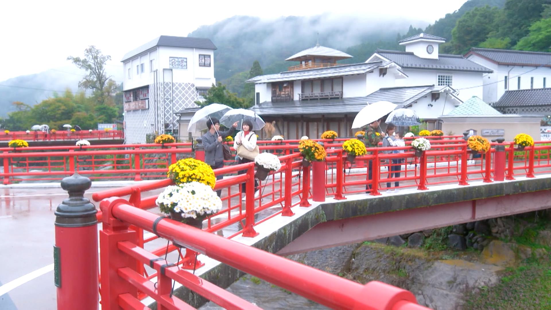 前往温泉度假村路上